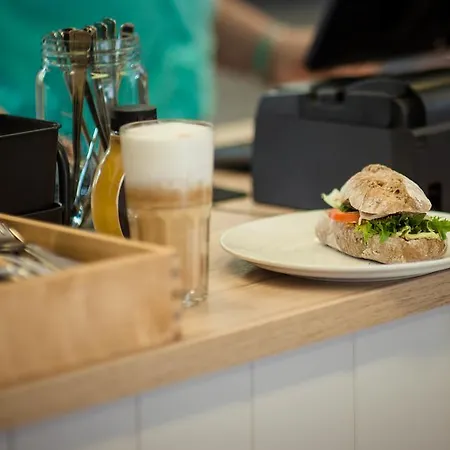 فندق إيدفجورد فجيل&فجورد 3* إيدفيورد