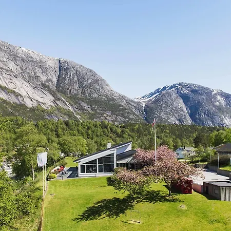 מלון Eidfjord Hotel איידפיורד